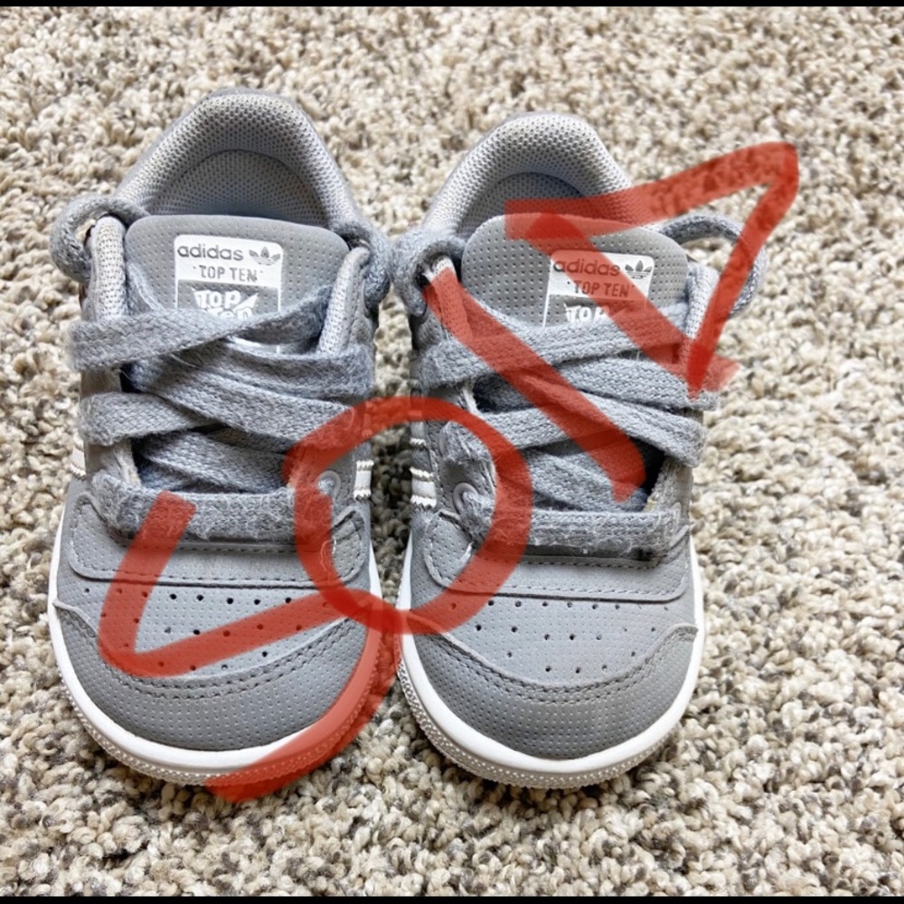 🍉Gray Adidas Toddler size 4K Tennis Shoes